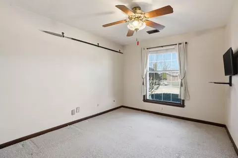 Bedroom - 1630 Camellia Dr #B-1, Munster, IN 46321 photo 4 of 4