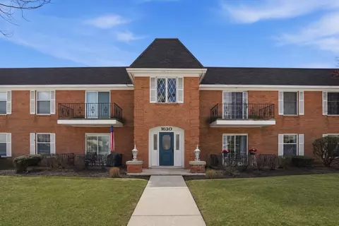1630 Camellia Dr #B-1, Munster, IN 46321