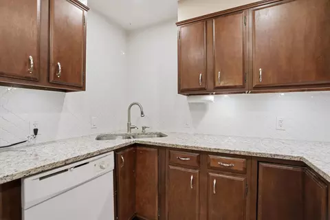 Kitchen - 1630 Camellia Dr #B-1, Munster, IN 46321 photo 2 of 2