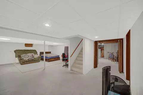 Entry Way - 192 Summerhill Dr, Dyer, IN 46311 photo 1 of 1