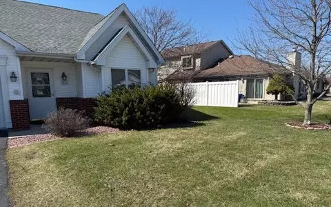 9532 Monroe St, Crown Point, IN 46307 photo 2