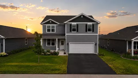 10421 Privet Dr, Saint John, IN 46373