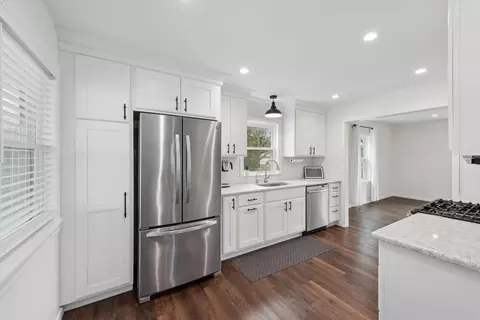 Kitchen - 157 E 700, Kouts, IN 46347 photo 1 of 2