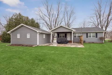 Exterior - 157 E 700, Kouts, IN 46347 photo 3 of 4
