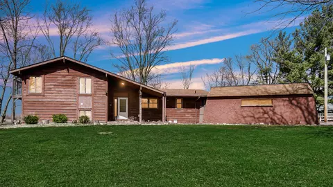 Exterior - 3050 E 139th Ave, Crown Point, IN 46307 photo 9 of 11
