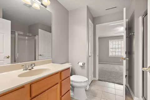 Bath - 10404 White Oak Ln #2A, Munster, IN 46321 photo 1 of 2