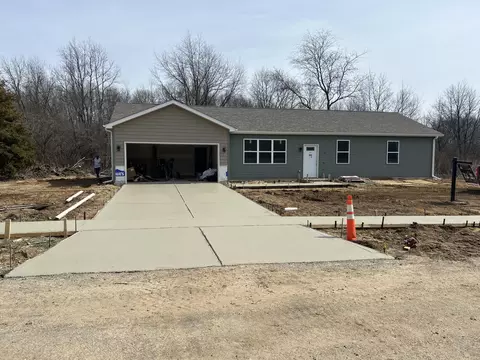 421 Belvoir Rd, Kingsford Heights, IN 46346