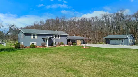 2892 E 800, Lake Village, IN 46349