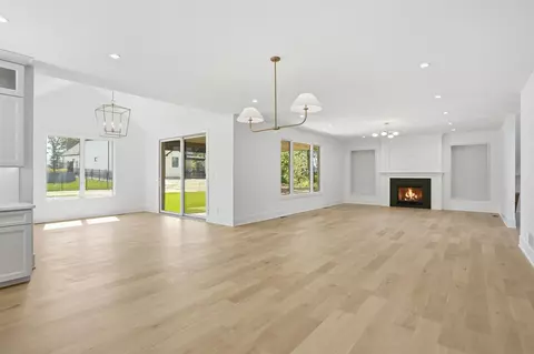 Living - 9631 Sweetspire Ave, Saint John, IN 46373 photo 1 of 5