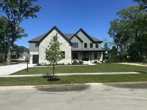 9631 Sweetspire Ave, Saint John, IN 46373