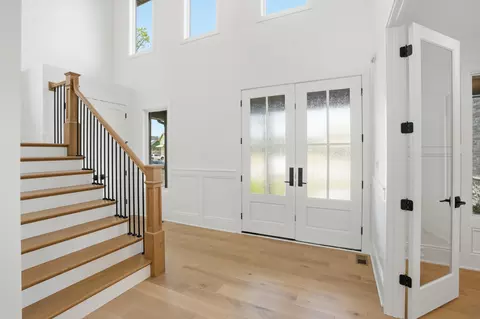 Entry Way - 9631 Sweetspire Ave, Saint John, IN 46373 photo 1 of 4