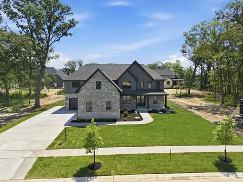 9631 Sweetspire Ave, Saint John, IN 46373