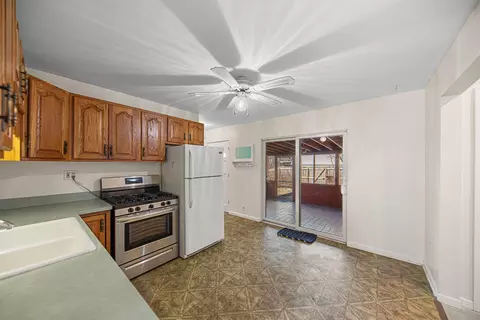 8632 Oak Ave, Gary, IN 46403 photo 10