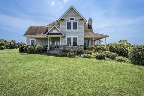 10078 N Halstead Dr, La Porte, IN 46350