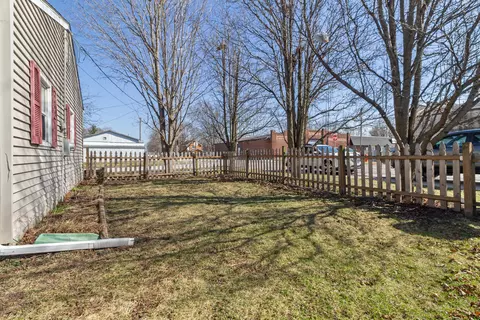 Exterior - 825 N Sherman St, Crown Point, IN 46307 photo 2 of 4