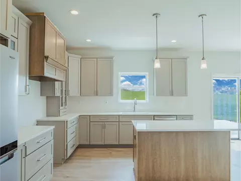 Kitchen - 11659 Park St, Crown Point, IN 46307 photo 3 of 3