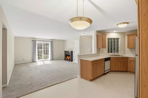 2711 Georgetowne Dr #B2, Highland, IN 46322 photo 12