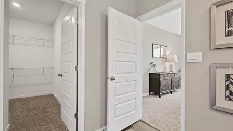 Entry Way - 7735 W 106th Pl, Crown Point, IN 46307 photo 2 of 4
