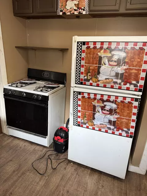 Kitchen - 833 Fillmore St, Gary, IN 46402 photo 2 of 2