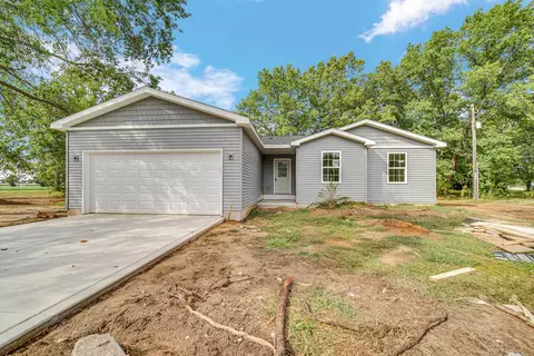 303 Malvern Rd, Kingsford Heights, IN 46346