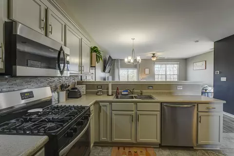Kitchen - 1743 Springtime Ct, Dyer, IN 46311 photo 2 of 2