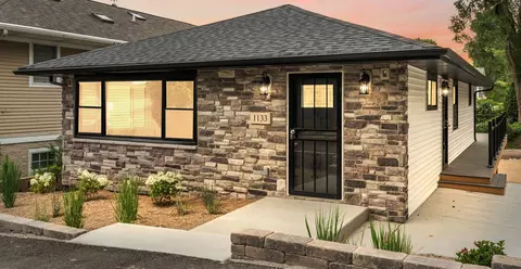 1133 Putnam St, Gary, IN 46403