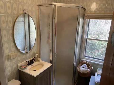 Bath - 12 Beach Lane Ct, Ogden Dunes, IN 46368 photo 1 of 1