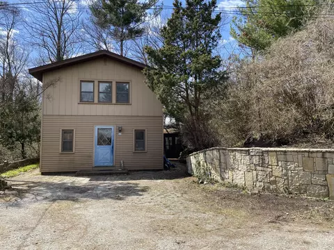 12 Beach Lane Ct, Ogden Dunes, IN 46368