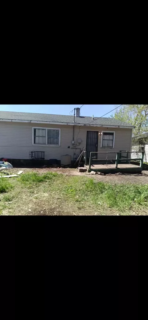 327 N Grand Blvd, Gary, IN 46403 photo 7