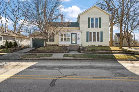 557 W Chicago St, Valparaiso, IN 46385