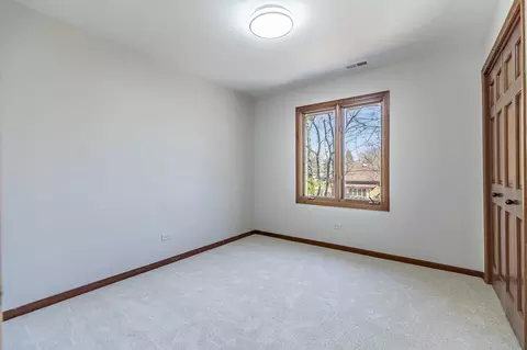 Bedroom - 8407 Beech Ave, Munster, IN 46321 photo 5 of 9
