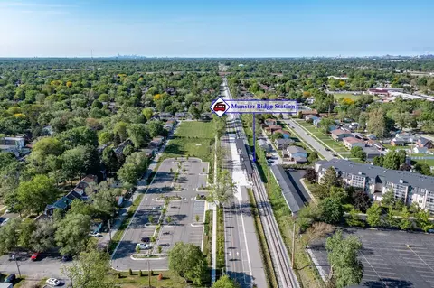 View/Area - 8407 Beech Ave, Munster, IN 46321 photo 13 of 14