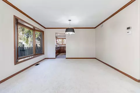 Living - 8407 Beech Ave, Munster, IN 46321 photo 9 of 9