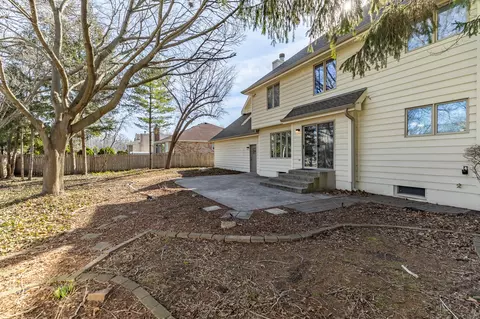 Exterior - 8407 Beech Ave, Munster, IN 46321 photo 3 of 12