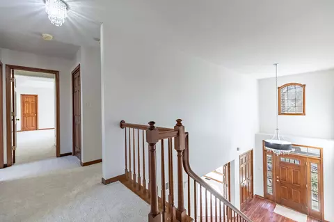Entry Way - 8407 Beech Ave, Munster, IN 46321 photo 3 of 3