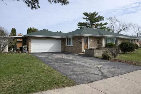 611 Broadmoor Ave, Munster, IN 46321