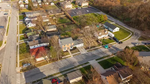 314 Hoffman Ct, Crown Point, IN 46307 photo 4