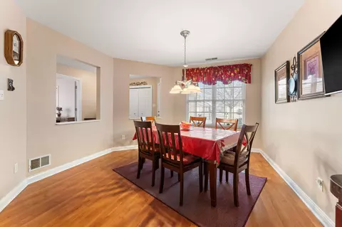 Dining - 7035 Tompkins Ct, Griffith, IN 46319 photo 2 of 2