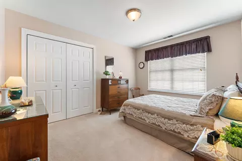 Bedroom - 7035 Tompkins Ct, Griffith, IN 46319 photo 4 of 5