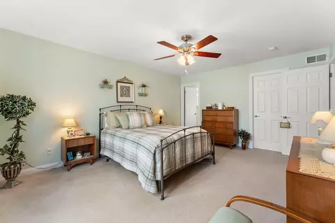 Bedroom - 7035 Tompkins Ct, Griffith, IN 46319 photo 2 of 5