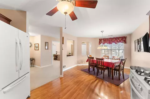 Dining - 7035 Tompkins Ct, Griffith, IN 46319 photo 1 of 2
