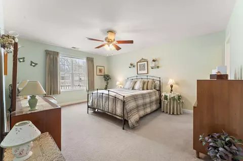 Bedroom - 7035 Tompkins Ct, Griffith, IN 46319 photo 1 of 5