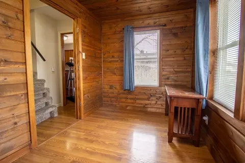 Entry Way - 214 N Dwiggins St, Griffith, IN 46319 photo 3 of 4