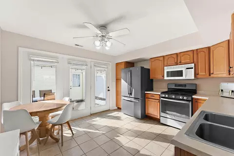 Kitchen - 1823 Beech Ct, Crown Point, IN 46307 photo 1 of 4