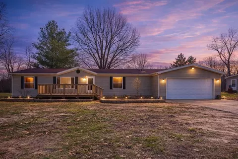 11327 N 550 #7, De Motte, IN 46310