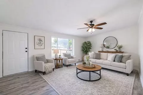11327 N 550 #7, De Motte, IN 46310 photo 5