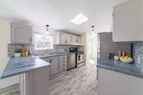 11327 N 550 #7, De Motte, IN 46310 photo 7