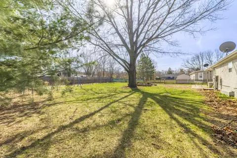 11327 N 550 #7, De Motte, IN 46310 photo 56
