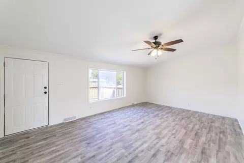 11327 N 550 #7, De Motte, IN 46310 photo 15