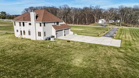 Exterior - 17826 S County Line Rd, Hebron, IN 46341 photo 6 of 9